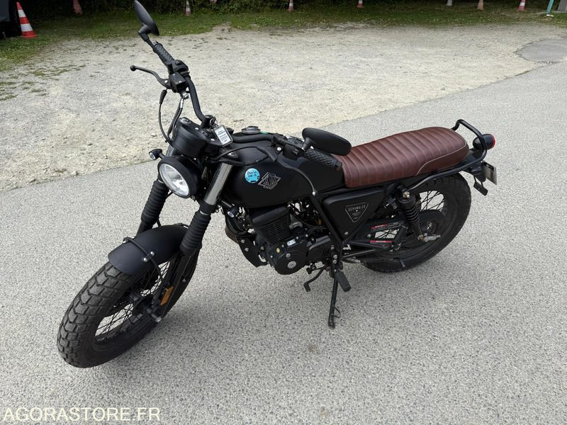 VÉHICULE RÉCUPÉRABLE A QUIBERON - 1 Moto 125cc Scrambler AM64 - Archive - Sepeda motor: gambar 1 VÉHICULE RÉCUPÉRABLE A QUIBERON - 1 Moto 125cc Scrambler AM64 - Archive - Sepeda motor: gambar 1