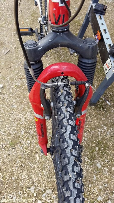 VELO LAPIERRE VTT POUR ENFANT BON ETAT (SANS TVA) - Sepeda motor: gambar 5 VELO LAPIERRE VTT POUR ENFANT BON ETAT (SANS TVA) - Sepeda motor: gambar 5