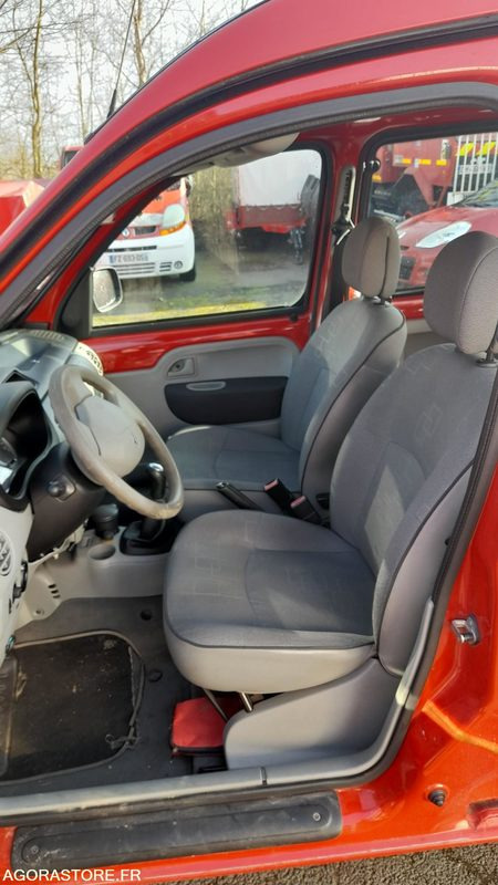VLTU054 - RENAULT KANGOO 5 PLACES - Mobil: gambar 3 VLTU054 - RENAULT KANGOO 5 PLACES - Mobil: gambar 3