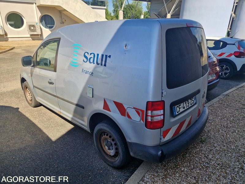 VOLKSWAGEN CADDY - CF413ZS - 2011 / 388 148 KM - Van kecil: gambar 4 VOLKSWAGEN CADDY - CF413ZS - 2011 / 388 148 KM - Van kecil: gambar 4