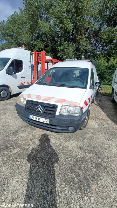 VU Fourgonnette CITROEN JUMPY - Van kecil: gambar 3 VU Fourgonnette CITROEN JUMPY - Van kecil: gambar 3
