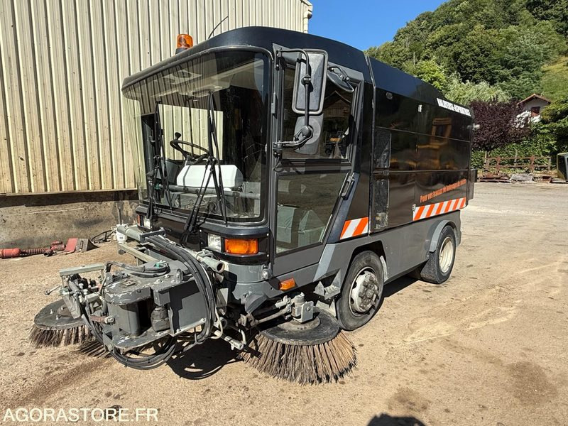 Balayeuse aspiratrice MATHIEUX C 560-2003-6077 Heures - Penyapu jalan: gambar 1 Balayeuse aspiratrice MATHIEUX C 560-2003-6077 Heures - Penyapu jalan: gambar 1