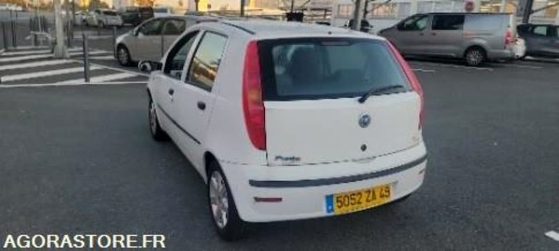 Fiat punto 137166 kms 2005 - Mobil: gambar 3 Fiat punto 137166 kms 2005 - Mobil: gambar 3