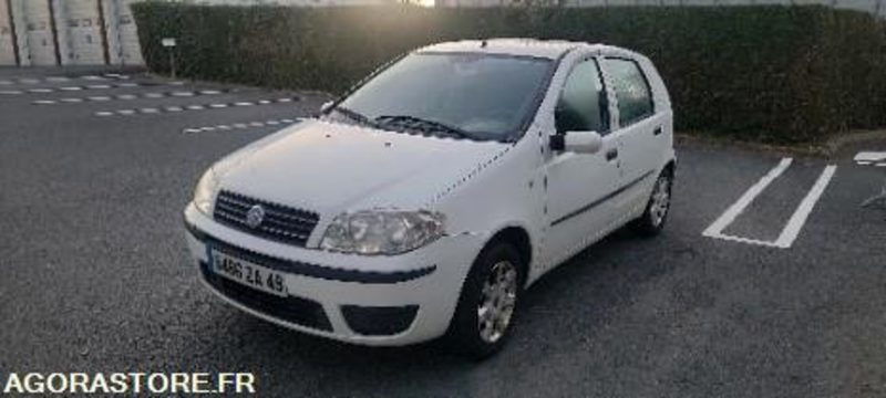 Fiat punto 209968 kms 2005 - Mobil: gambar 1 Fiat punto 209968 kms 2005 - Mobil: gambar 1