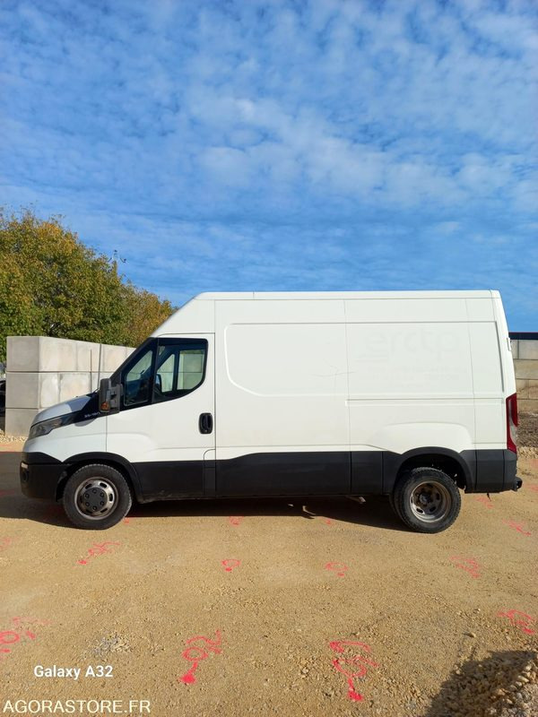 Fourgon iveco - Van panel: gambar 3 Fourgon iveco - Van panel: gambar 3