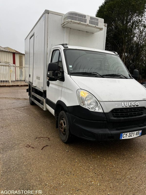 Iveco 35c13 frigorifique 185000km 2013 - Van berpendingin: gambar 2 Iveco 35c13 frigorifique 185000km 2013 - Van berpendingin: gambar 2