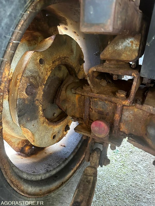Tracteur - Traktor: gambar 4 Tracteur - Traktor: gambar 4