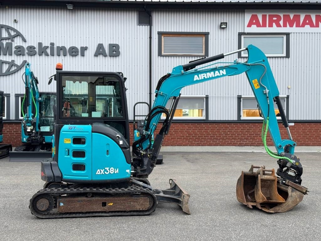 Airman AX 38 U - Ekskavator mini: gambar 3 Airman AX 38 U - Ekskavator mini: gambar 3