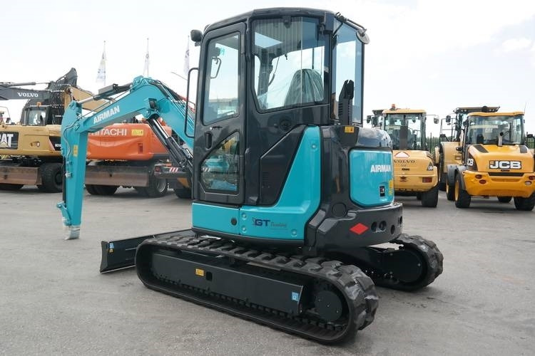 Airman AX55U-7 - Ekskavator mini: gambar 1 Airman AX55U-7 - Ekskavator mini: gambar 1