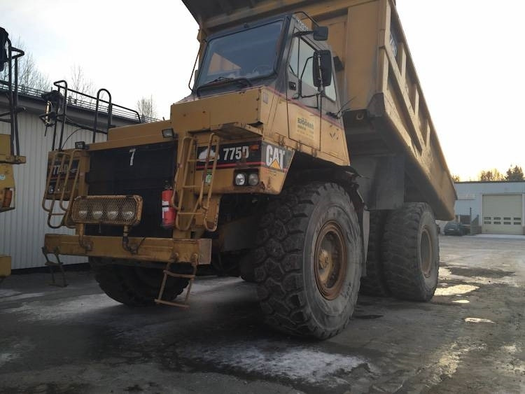 CAT 775 D - Truk batu/ Dumper iebes: gambar 2 CAT 775 D - Truk batu/ Dumper iebes: gambar 2