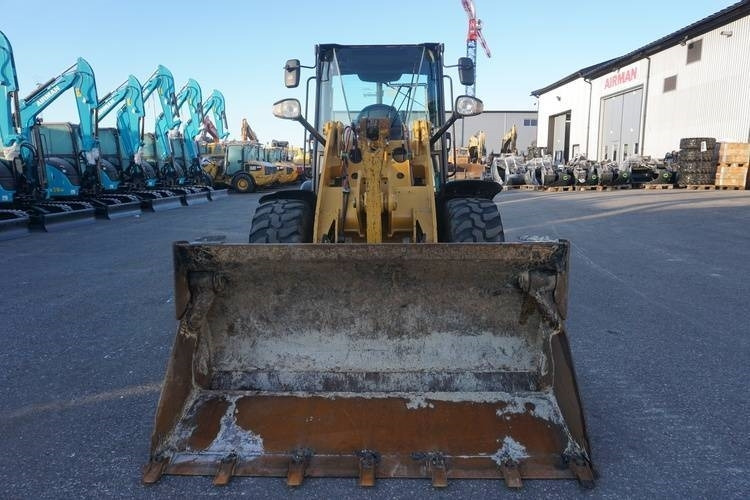 CAT 906 M - Wheel loader: gambar 2 CAT 906 M - Wheel loader: gambar 2