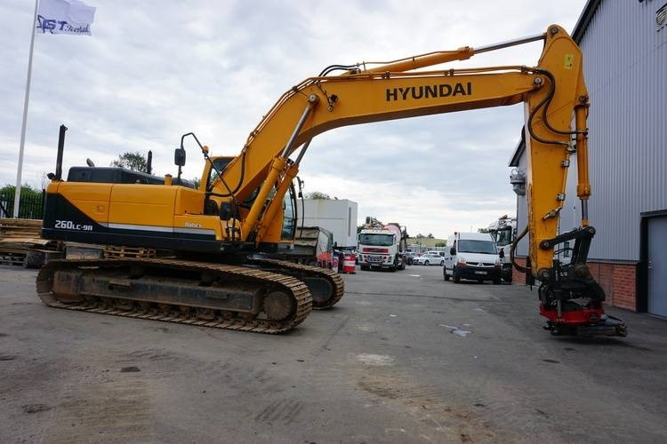 Ekskavator perayap Hyundai R260LC-9A: gambar 7