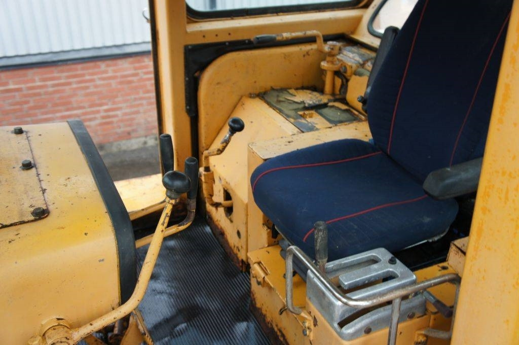 Komatsu D155A-1 - Bulldozer: gambar 3 Komatsu D155A-1 - Bulldozer: gambar 3