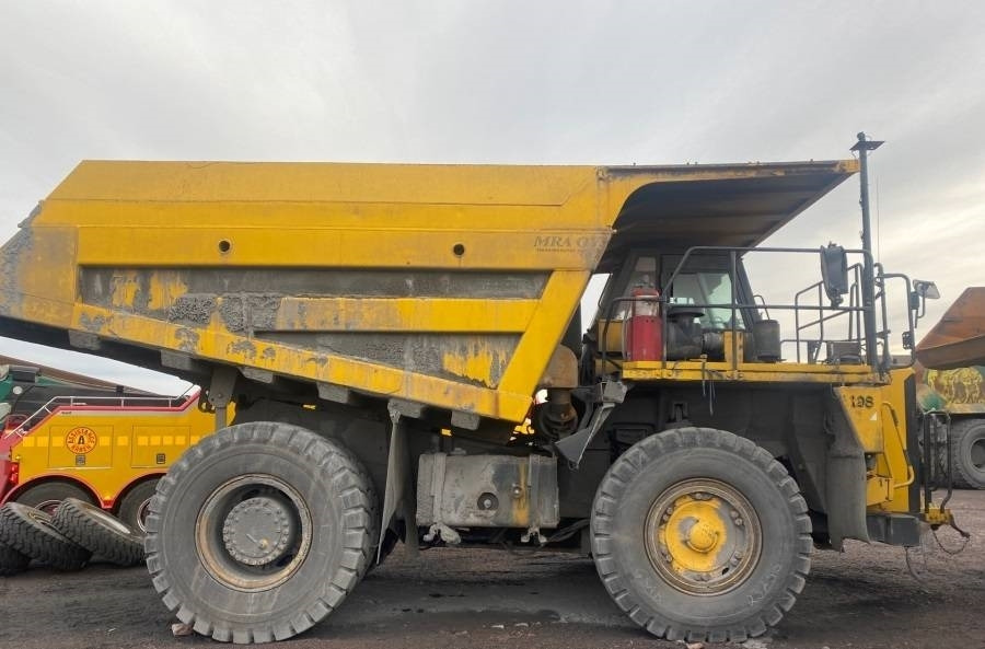 Komatsu HD405-7 - Truk batu/ Dumper iebes: gambar 3 Komatsu HD405-7 - Truk batu/ Dumper iebes: gambar 3