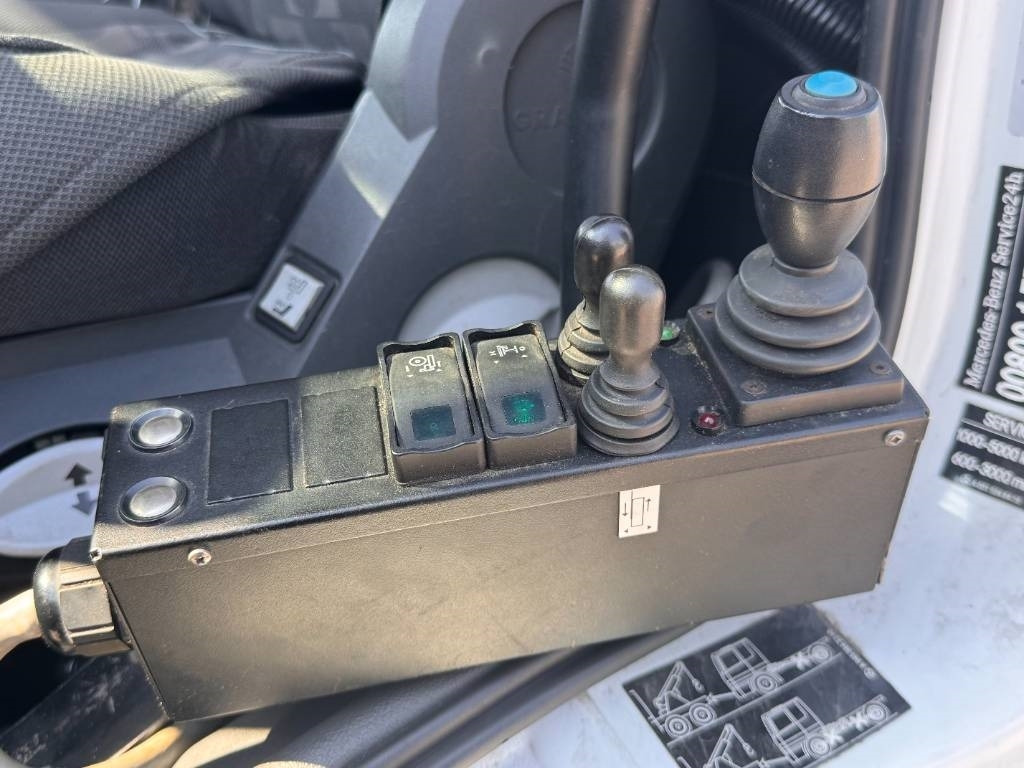 Leasing Mercedes-Benz Atego 1524 L 4X2 Växlare Pallift  Mercedes-Benz Atego 1524 L 4X2 Växlare Pallift: gambar 10