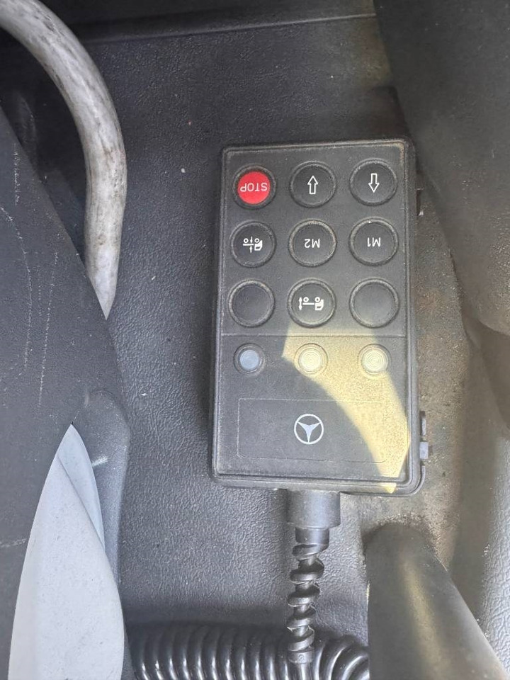 Leasing Mercedes-Benz Atego 1524 L 4X2 Växlare Pallift  Mercedes-Benz Atego 1524 L 4X2 Växlare Pallift: gambar 11