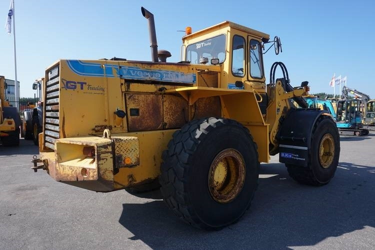 Volvo 120 - Wheel loader: gambar 5 Volvo 120 - Wheel loader: gambar 5