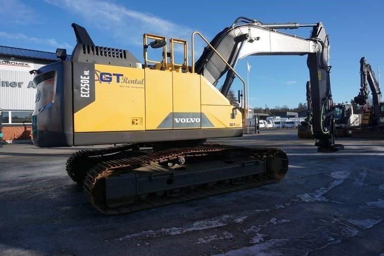 Volvo EC 250 E N L - Ekskavator perayap: gambar 2 Volvo EC 250 E N L - Ekskavator perayap: gambar 2