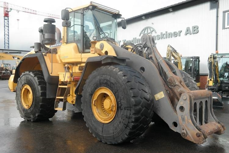 Volvo L220 G - Wheel loader: gambar 1 Volvo L220 G - Wheel loader: gambar 1