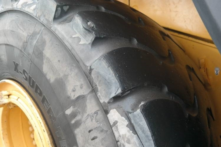 Volvo L220G - Wheel loader: gambar 5 Volvo L220G - Wheel loader: gambar 5