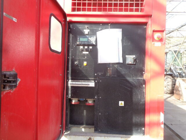 Doosan G150 - Genset: gambar 5 Doosan G150 - Genset: gambar 5