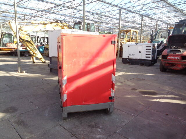 Doosan G60 - Genset: gambar 2 Doosan G60 - Genset: gambar 2