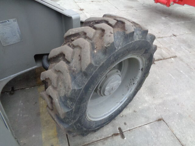 Haulotte HA120 - Boom artikulasi: gambar 2 Haulotte HA120 - Boom artikulasi: gambar 2