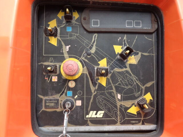 Boom teleskopik JLG 600 SC: gambar 7