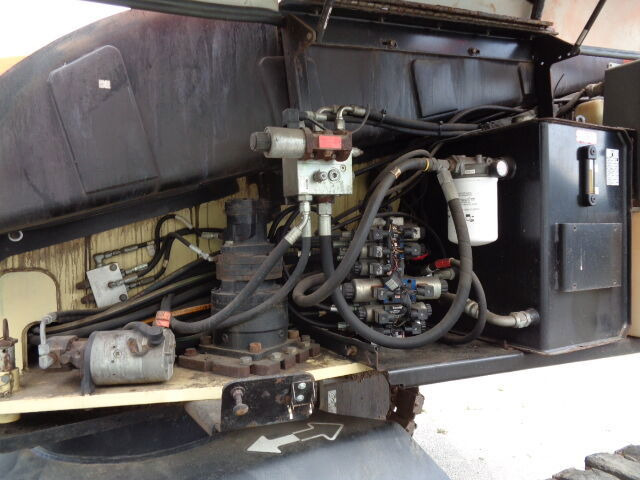 Boom teleskopik JLG 600 SC: gambar 10