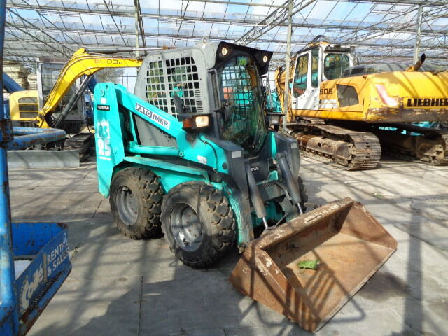 Kato AS25 - Skid steer: gambar 1 Kato AS25 - Skid steer: gambar 1