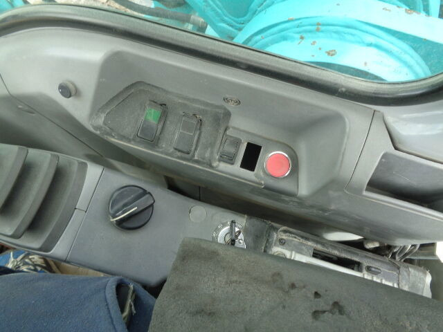 Kobelco SK250NLC - Ekskavator perayap: gambar 5 Kobelco SK250NLC - Ekskavator perayap: gambar 5