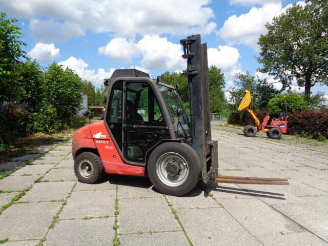 Manitou MSI 35 - Forklift diesel: gambar 1 Manitou MSI 35 - Forklift diesel: gambar 1