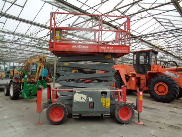 Skyjack SJ 6832 RT - Scissor lifts: gambar 5 Skyjack SJ 6832 RT - Scissor lifts: gambar 5