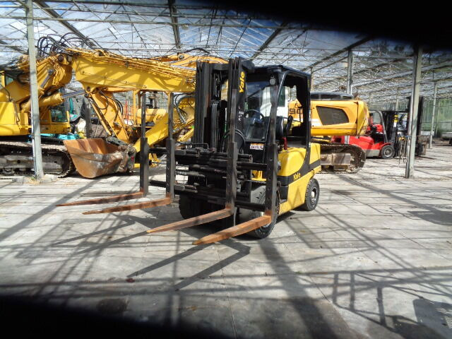 Yale GLP25 - Forklift: gambar 1 Yale GLP25 - Forklift: gambar 1