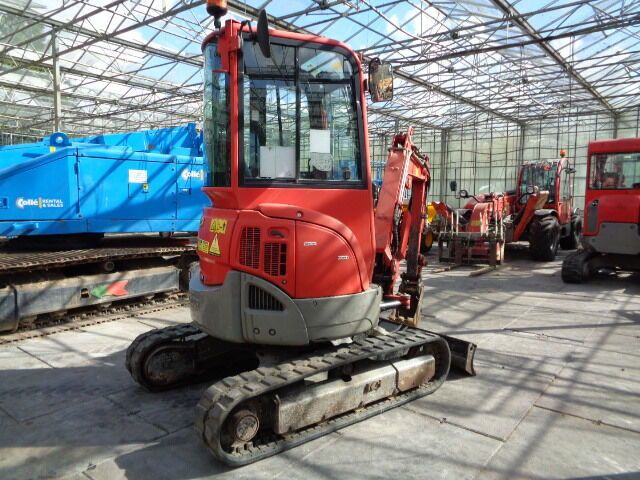 Yanmar VIO 25-4 - Ekskavator mini: gambar 3 Yanmar VIO 25-4 - Ekskavator mini: gambar 3