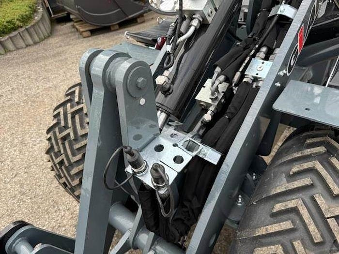 GiANT G2700 X-TRA HD Y - Wheel loader: gambar 5 GiANT G2700 X-TRA HD Y - Wheel loader: gambar 5