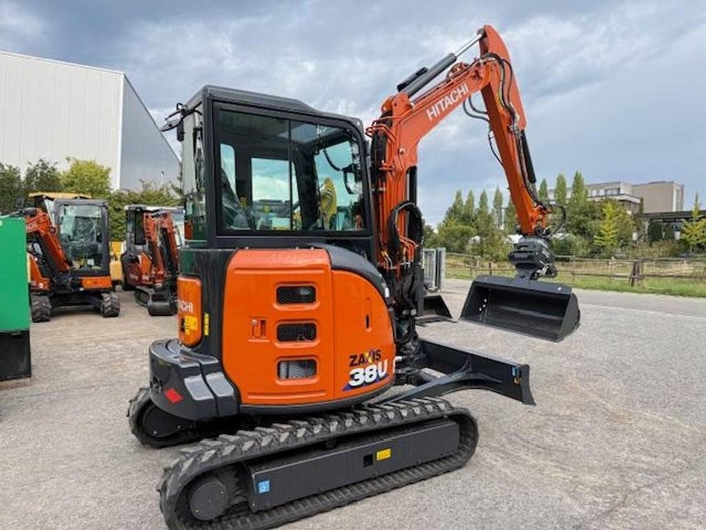 Hitachi ZX 38 U-6 MTC (P-Line) - Ekskavator mini: gambar 3 Hitachi ZX 38 U-6 MTC (P-Line) - Ekskavator mini: gambar 3