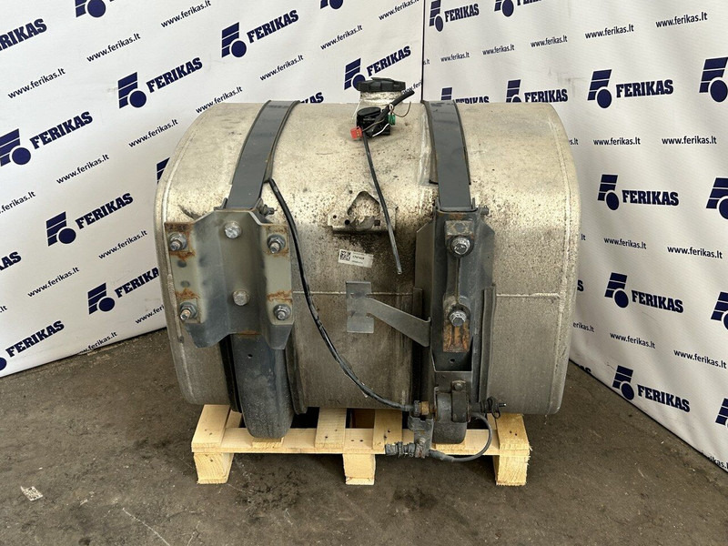 DAF 335L 620x675x860 - Tangki bahan bakar untuk Truk: gambar 4 DAF 335L 620x675x860 - Tangki bahan bakar untuk Truk: gambar 4