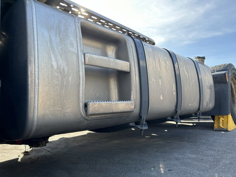 DAF 765 liters 620x675x2112 with step, complete set - Tangki bahan bakar untuk Truk: gambar 4 DAF 765 liters 620x675x2112 with step, complete set - Tangki bahan bakar untuk Truk: gambar 4