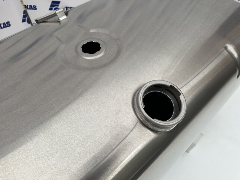 DAF - Tangki bahan bakar untuk Truk: gambar 4 DAF - Tangki bahan bakar untuk Truk: gambar 4