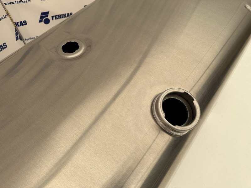 Iveco New aluminum fuel tank 600L - Tangki bahan bakar untuk Truk: gambar 4 Iveco New aluminum fuel tank 600L - Tangki bahan bakar untuk Truk: gambar 4