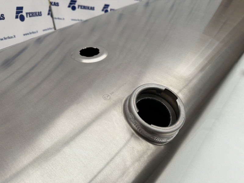 Iveco New aluminum fuel tank 600L - Tangki bahan bakar untuk Truk: gambar 4 Iveco New aluminum fuel tank 600L - Tangki bahan bakar untuk Truk: gambar 4