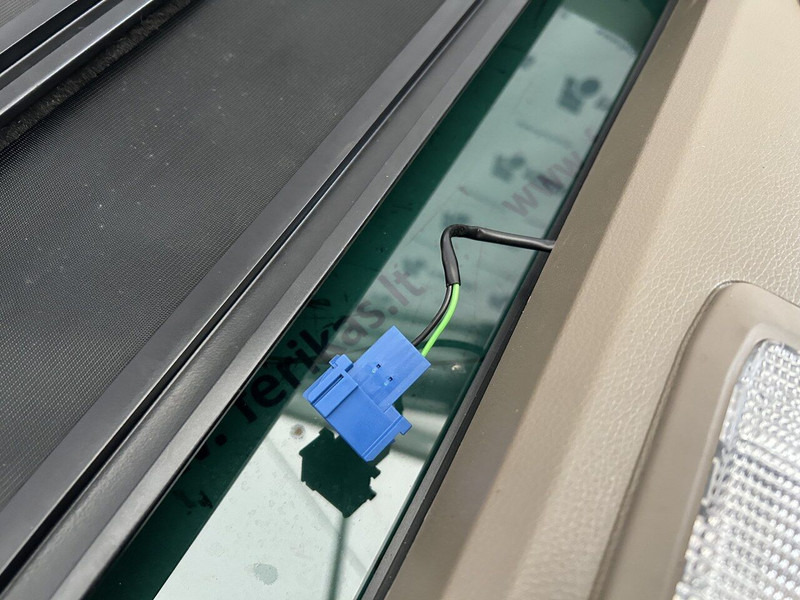 MAN sunroof, roof hatch - Tubuh dan eksterior untuk Truk: gambar 4 MAN sunroof, roof hatch - Tubuh dan eksterior untuk Truk: gambar 4