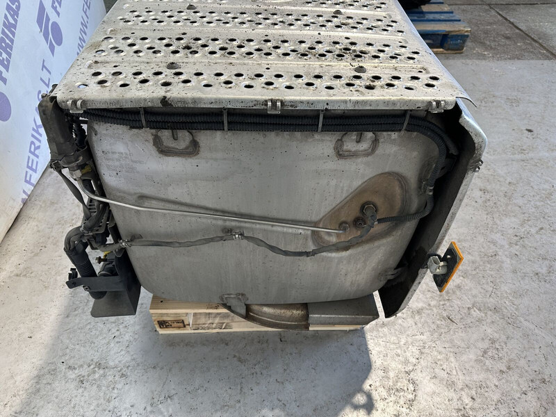 Mercedes-Benz - Konverter katalitik untuk Truk: gambar 4 Mercedes-Benz - Konverter katalitik untuk Truk: gambar 4