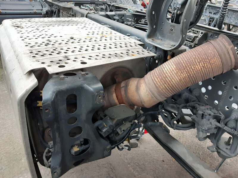 Mercedes-Benz - Konverter katalitik untuk Truk: gambar 4 Mercedes-Benz - Konverter katalitik untuk Truk: gambar 4