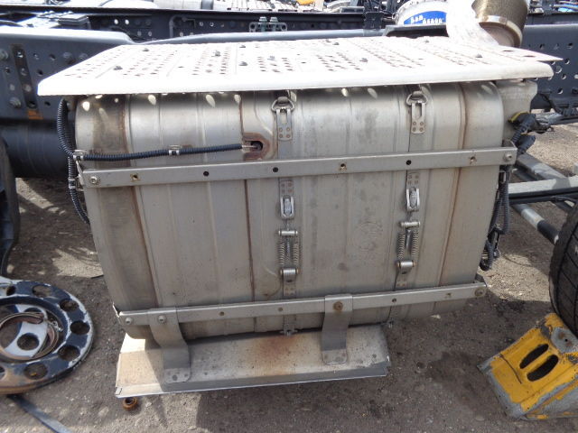 Mercedes-Benz MP4 EURO 6 exhaust gas catalyst - Konverter katalitik untuk Truk: gambar 1 Mercedes-Benz MP4 EURO 6 exhaust gas catalyst - Konverter katalitik untuk Truk: gambar 1