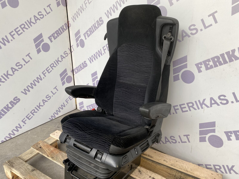 Mercedes-Benz MP4 actros - Tempat duduk untuk Truk: gambar 1 Mercedes-Benz MP4 actros - Tempat duduk untuk Truk: gambar 1
