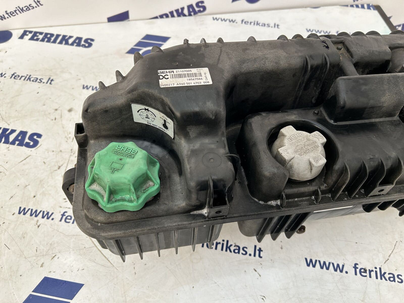 Mercedes-Benz expansion tank - Tangki ekspansi untuk Truk: gambar 3 Mercedes-Benz expansion tank - Tangki ekspansi untuk Truk: gambar 3