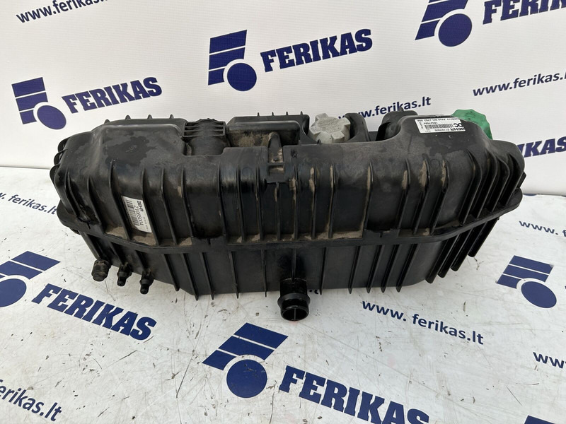 Mercedes-Benz expansion tank - Tangki ekspansi untuk Truk: gambar 2 Mercedes-Benz expansion tank - Tangki ekspansi untuk Truk: gambar 2