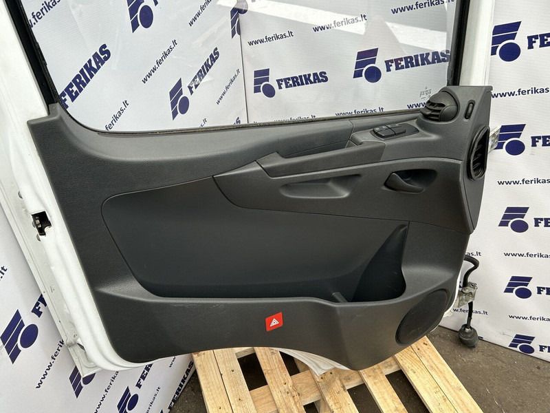Mercedes-Benz left side doors - Pintu dan bagian untuk Truk: gambar 5 Mercedes-Benz left side doors - Pintu dan bagian untuk Truk: gambar 5
